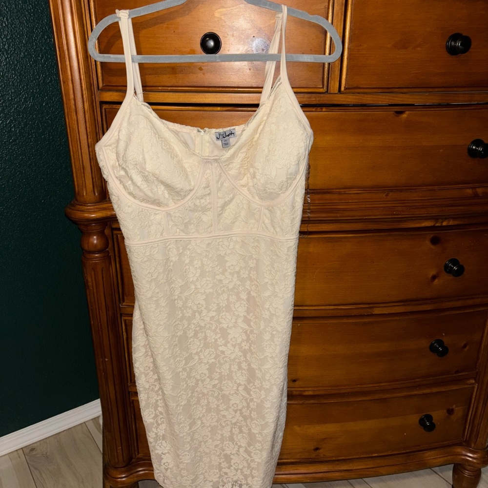 Victoria's Secret Cream Lace Chemise